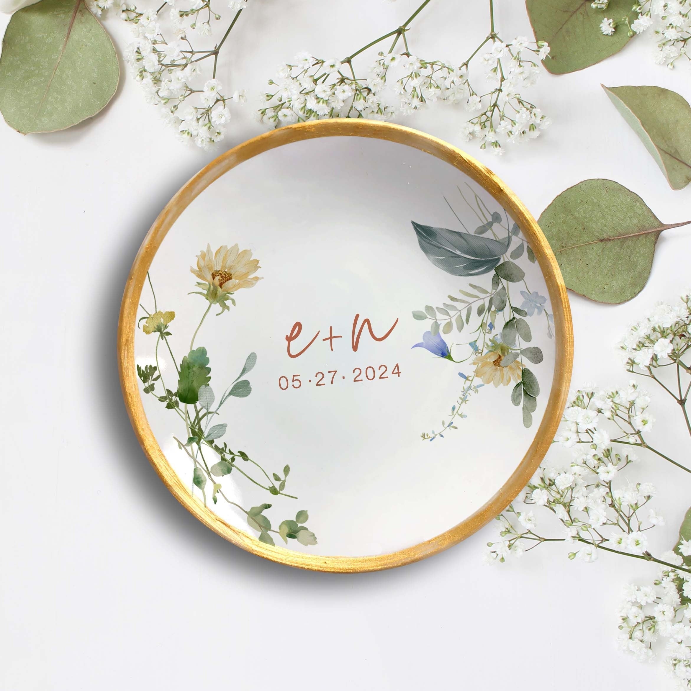 Custom Wildflower Wedding Gift Ring Dish • Perfect Engagement Gift • Personalized Dainty Jewelry • Minimalist Gift for Bride • Ring Holder