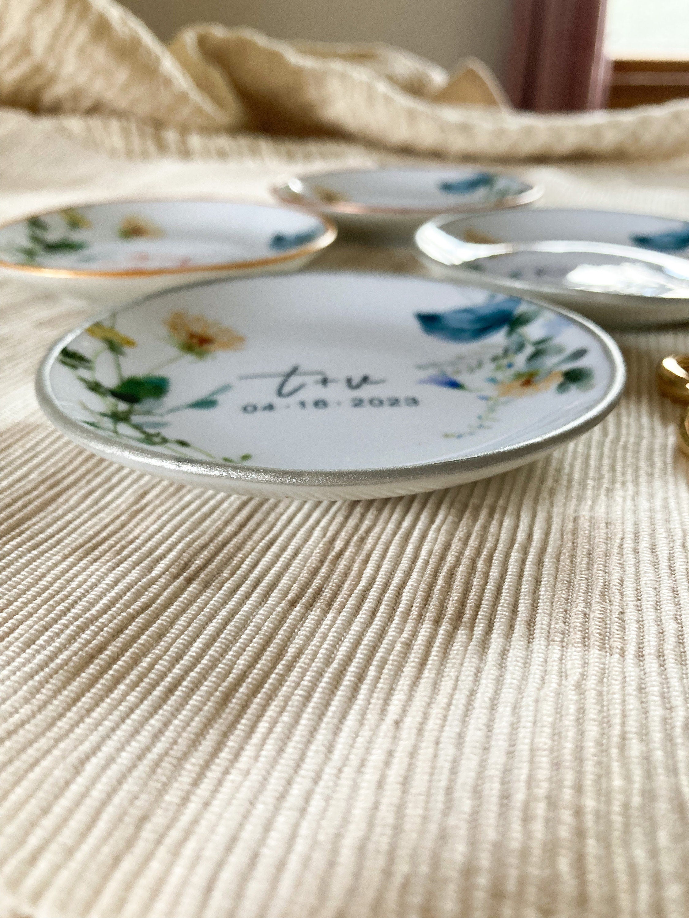 Custom Wildflower Wedding Gift Ring Dish • Perfect Engagement Gift • Personalized Dainty Jewelry • Minimalist Gift for Bride • Ring Holder