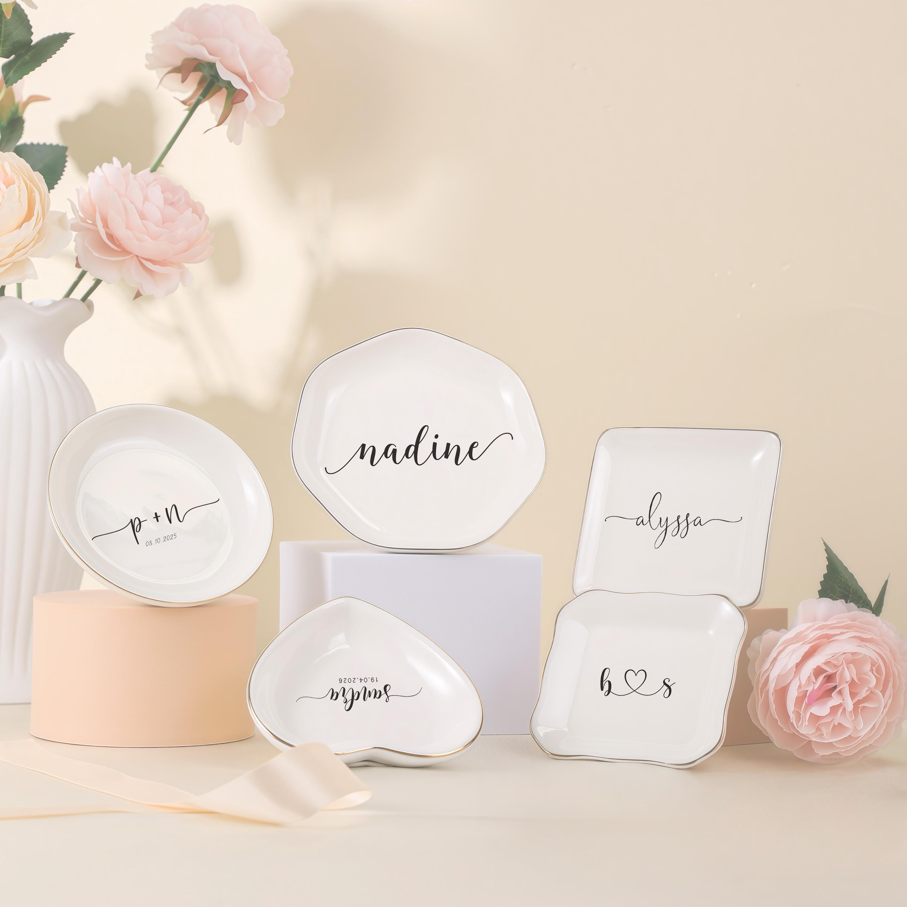Personalized Wedding Gift - Minimalist Ring Dish