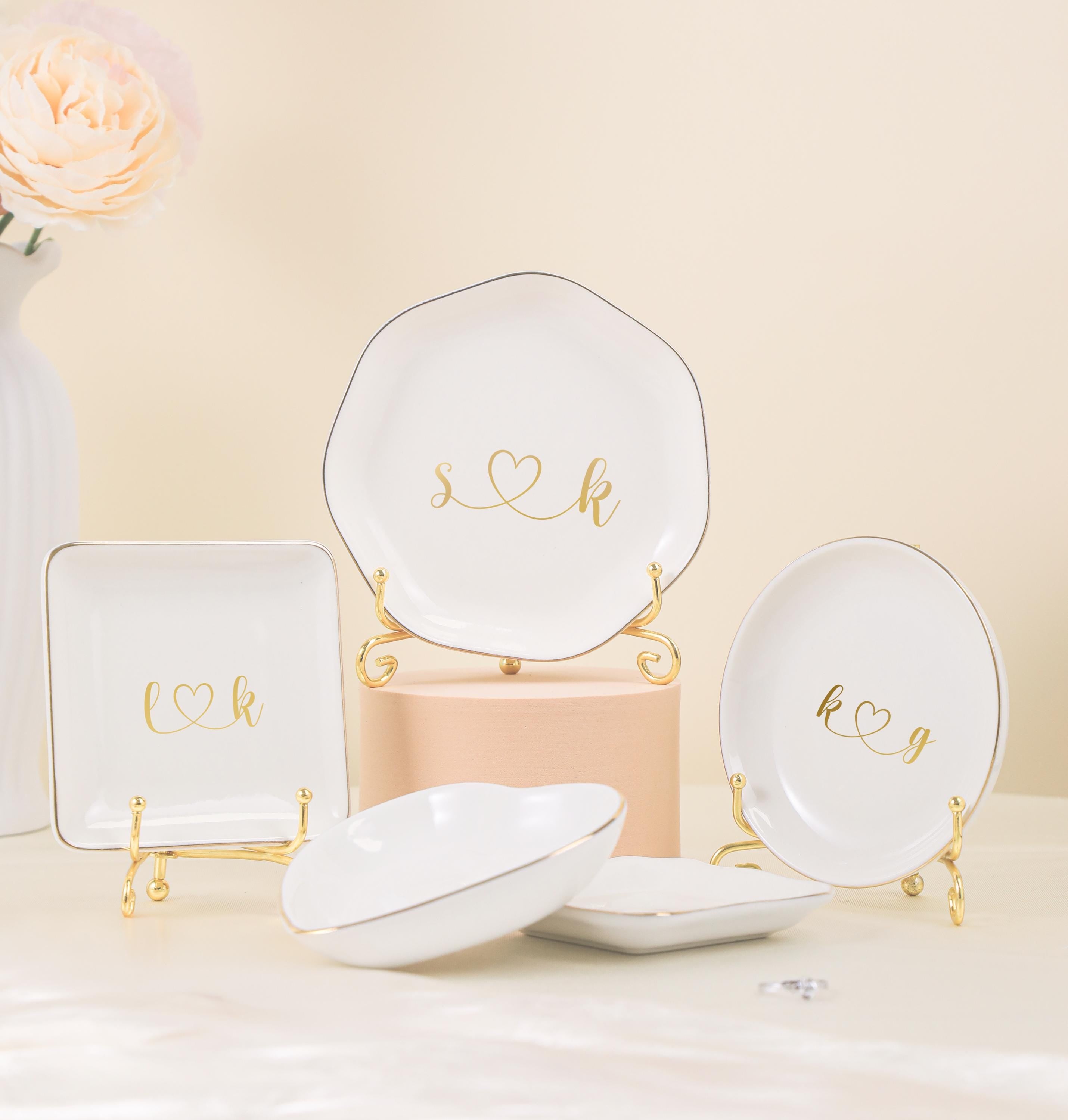 Personalized Wedding Gift - Minimalist Ring Dish
