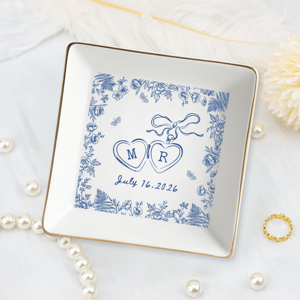 Custom Locked Ring Dish, Personalized Wedding Gift for Couple, Engagement Gift, Sentimental Gift for Bride, Handmade Custom Ring Holder Gift