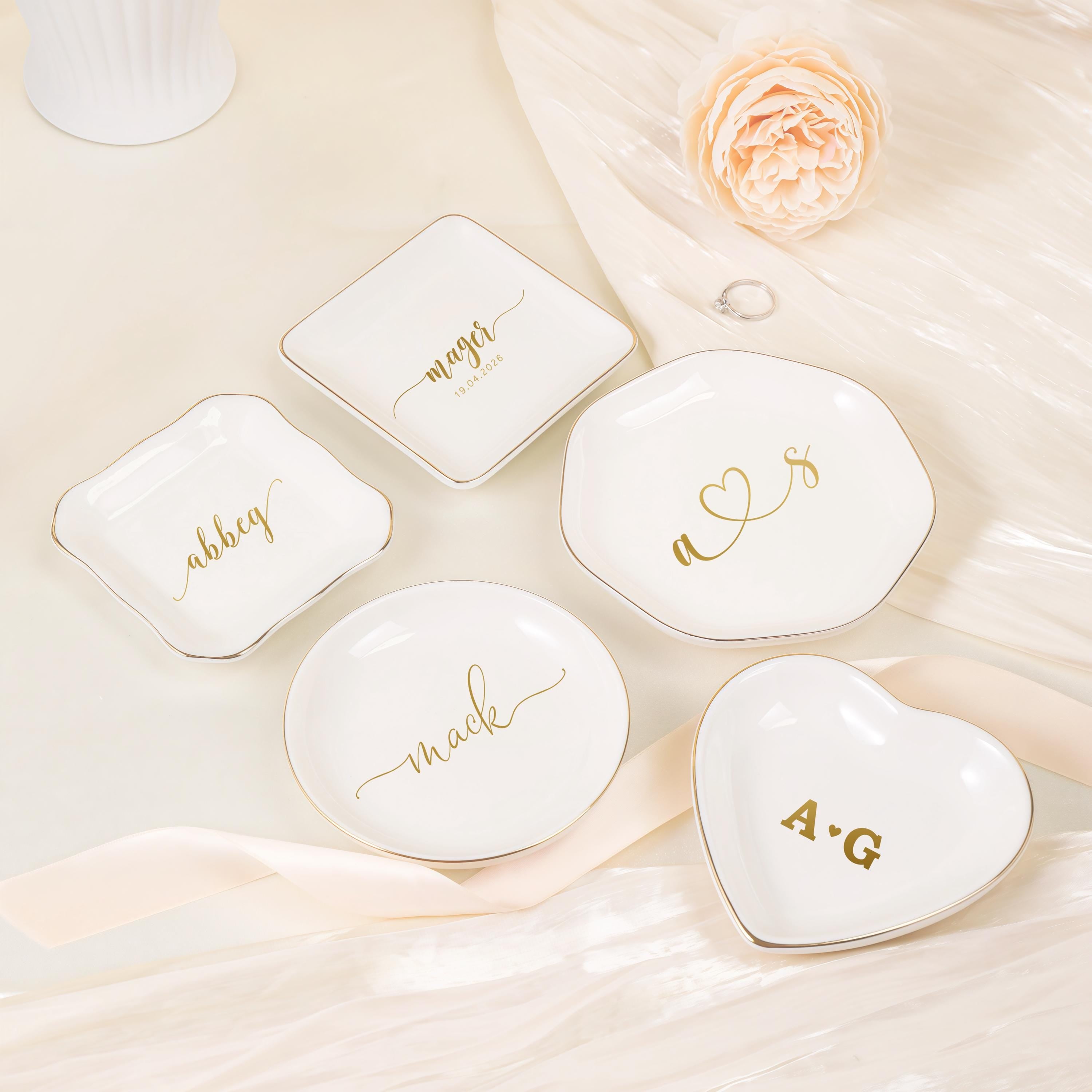 Personalized Wedding Gift/Minimalist Ring Dish/Bridal Shower Gift/Anniversary Gift/Bridesmaid Gift/Engagement Gift/Wedding Gift for Couple