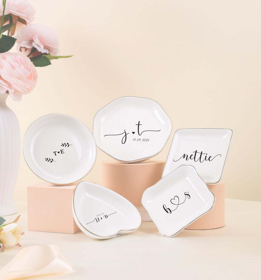 Personalized Wedding Gift - Minimalist Ring Dish